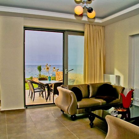 Sea View Beachfront Villa Peri Gouvai Exteriör bild