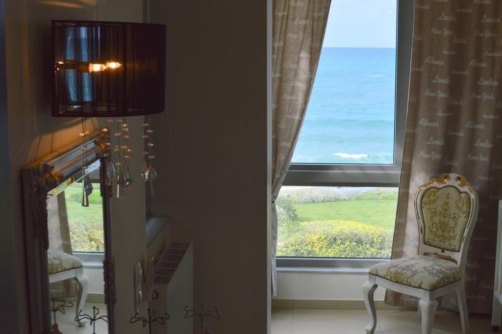 Sea View Beachfront Villa Peri Gouvai Exteriör bild