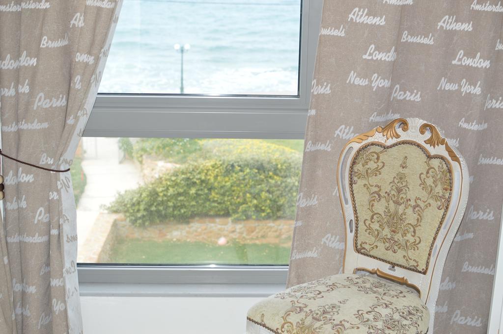 Sea View Beachfront Villa Peri Gouvai Exteriör bild